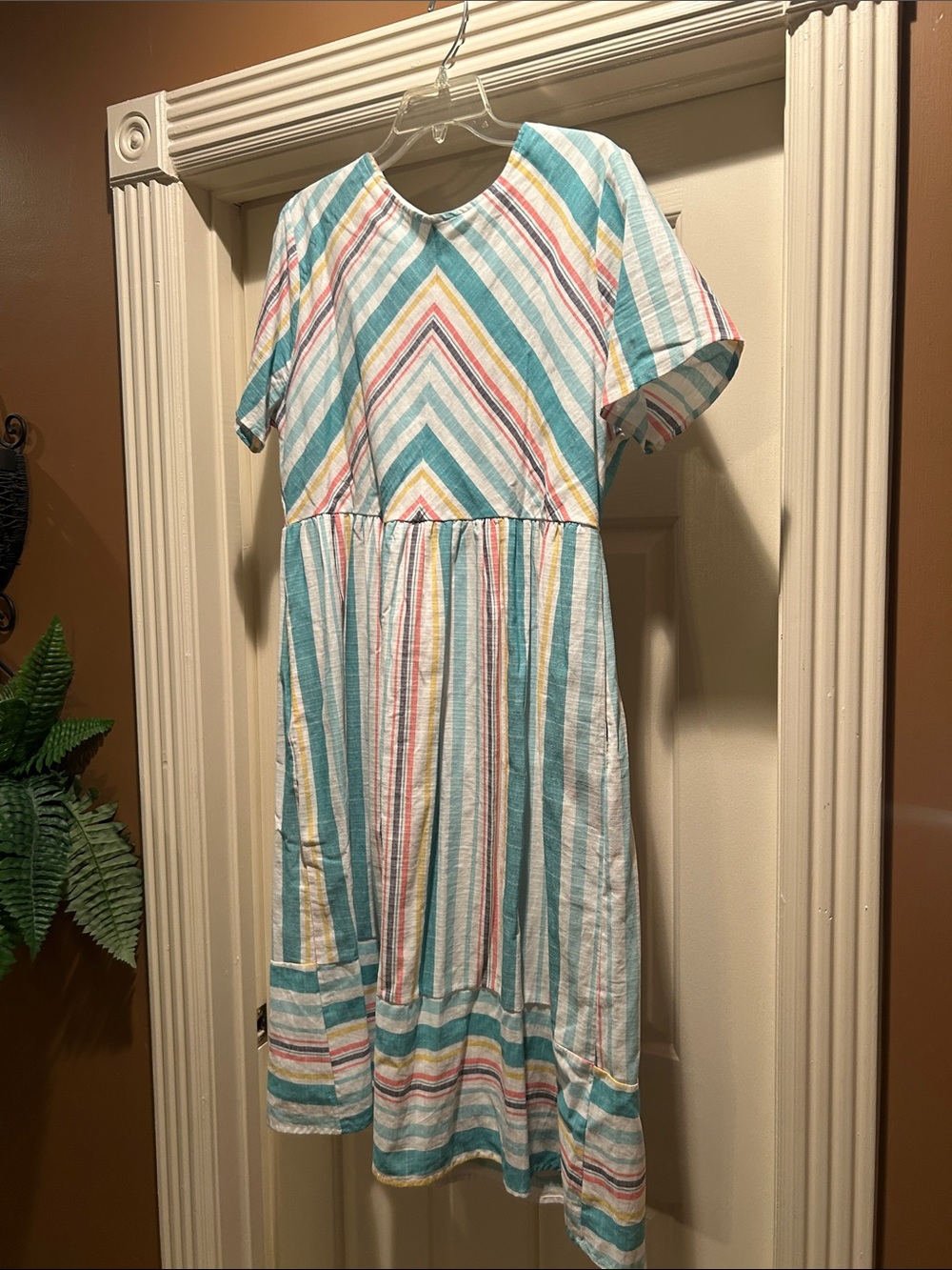 Women short-Sleeve Dress in Teal and White